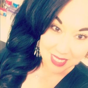 Meet your Posher, Myra